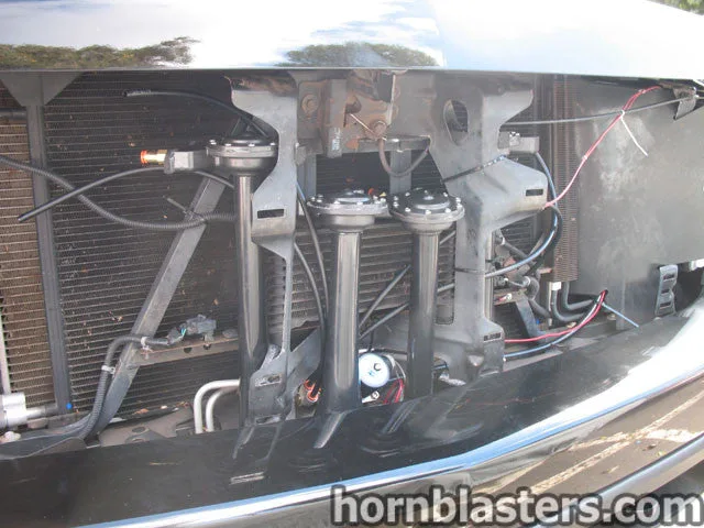 Onboard air overview compressor tank or lines for Shocker XL horn kit 2007 Chevrolet Z-71 gallery photo 5