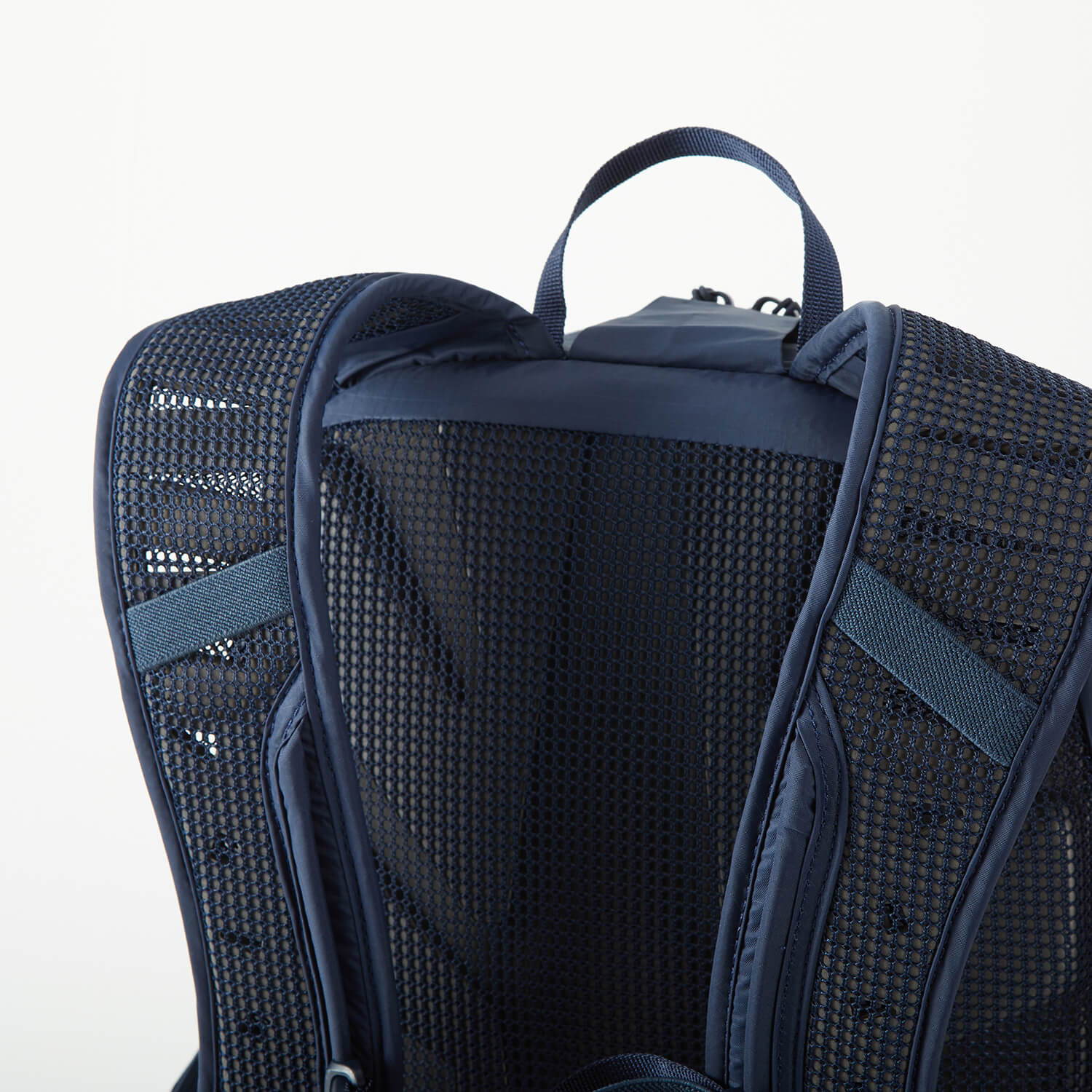 NORRONA（ノローナ）/ビティホーン 15Lパック/ネイビー/MENS