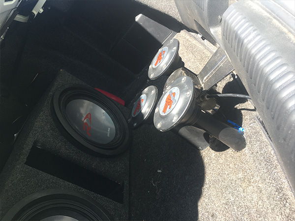 Lauren’s 2015 Volkswagen Tdi Jetta Train Horn Install