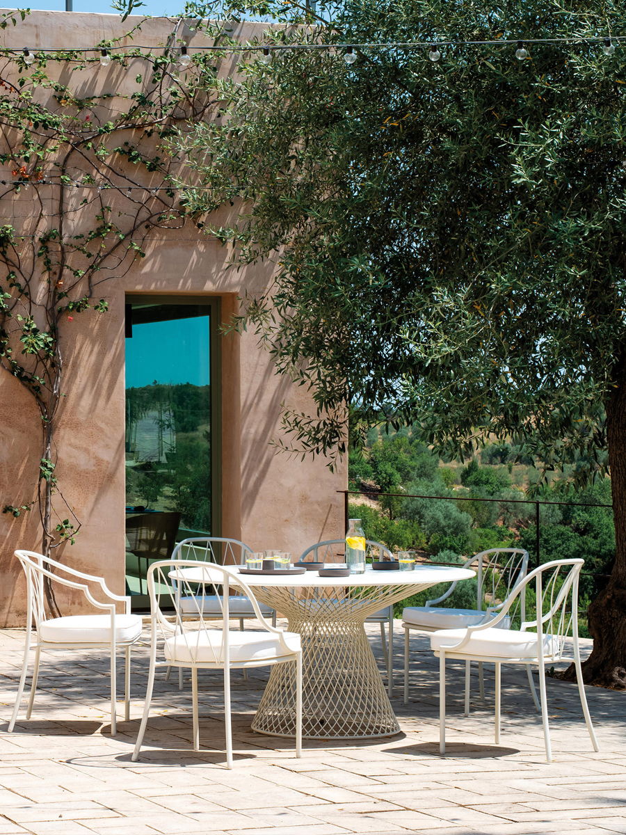 Como Dining Table