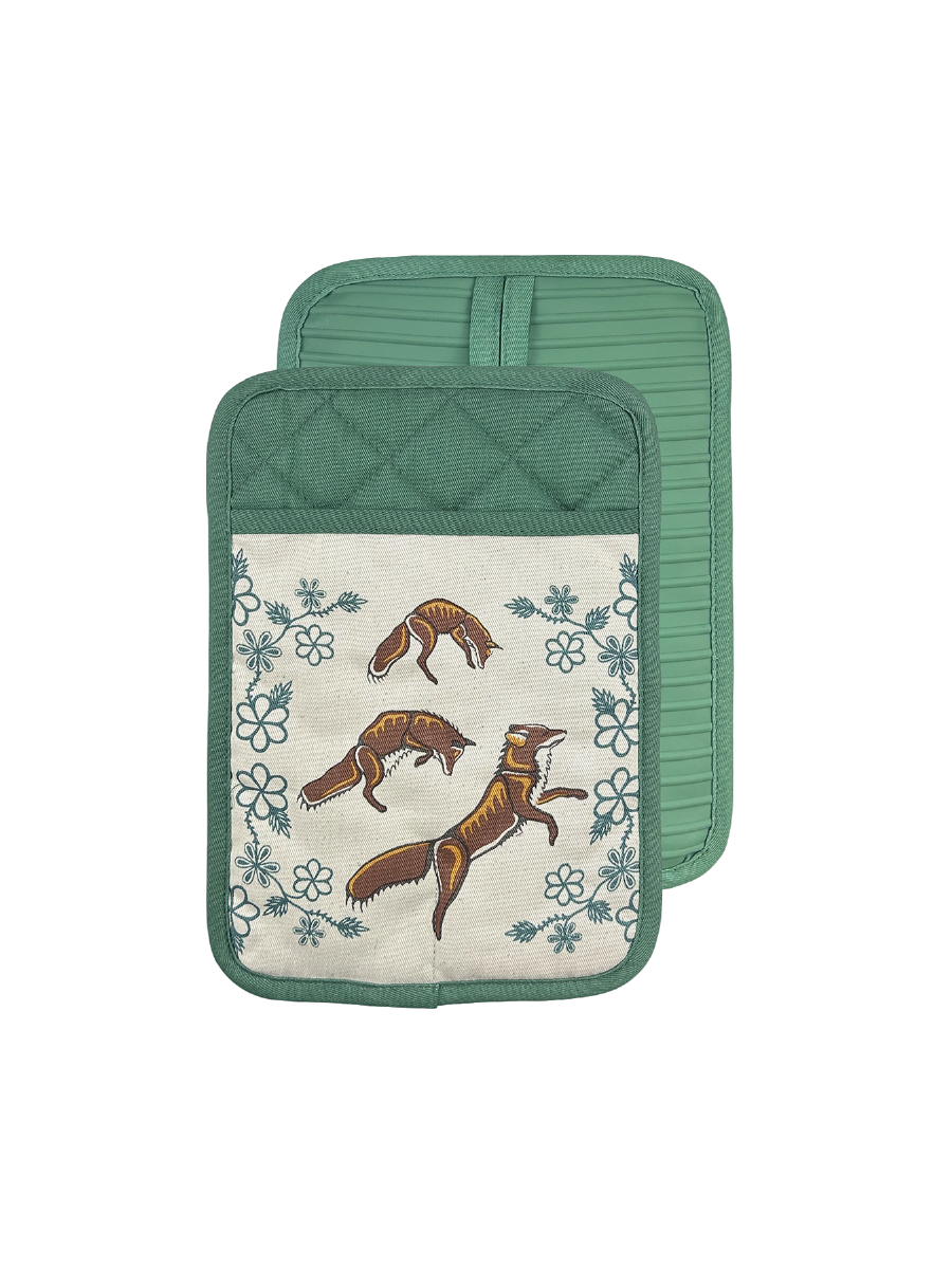 Foxes (Wagooshna) Oven Mitt