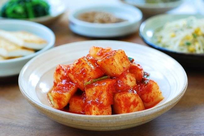 Cubed radish kimchi