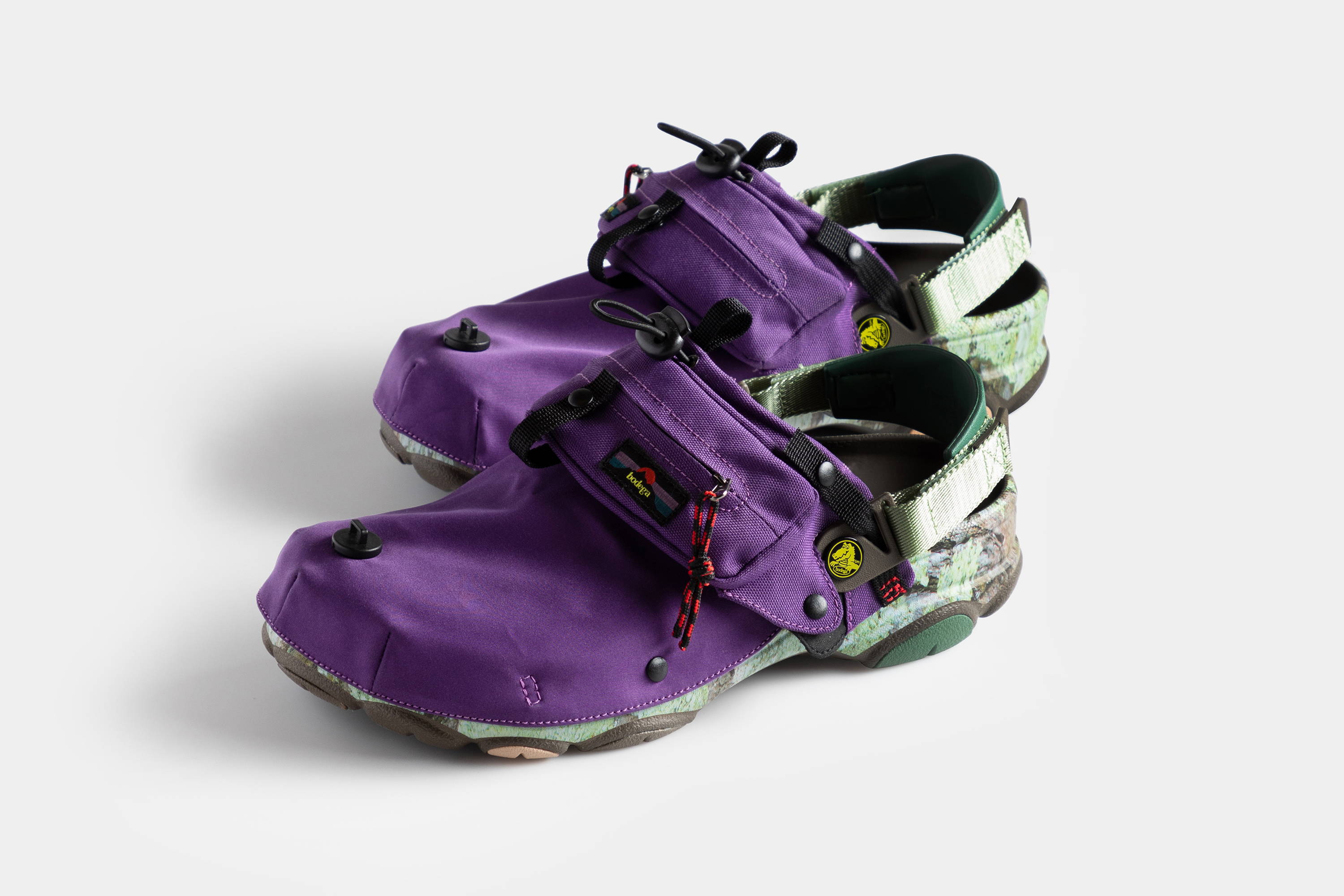 A Closer Look: Bodega x Crocs All-Terrain |サンダル A Closer Look: Bodega x Crocs All-Terrain |サンダル