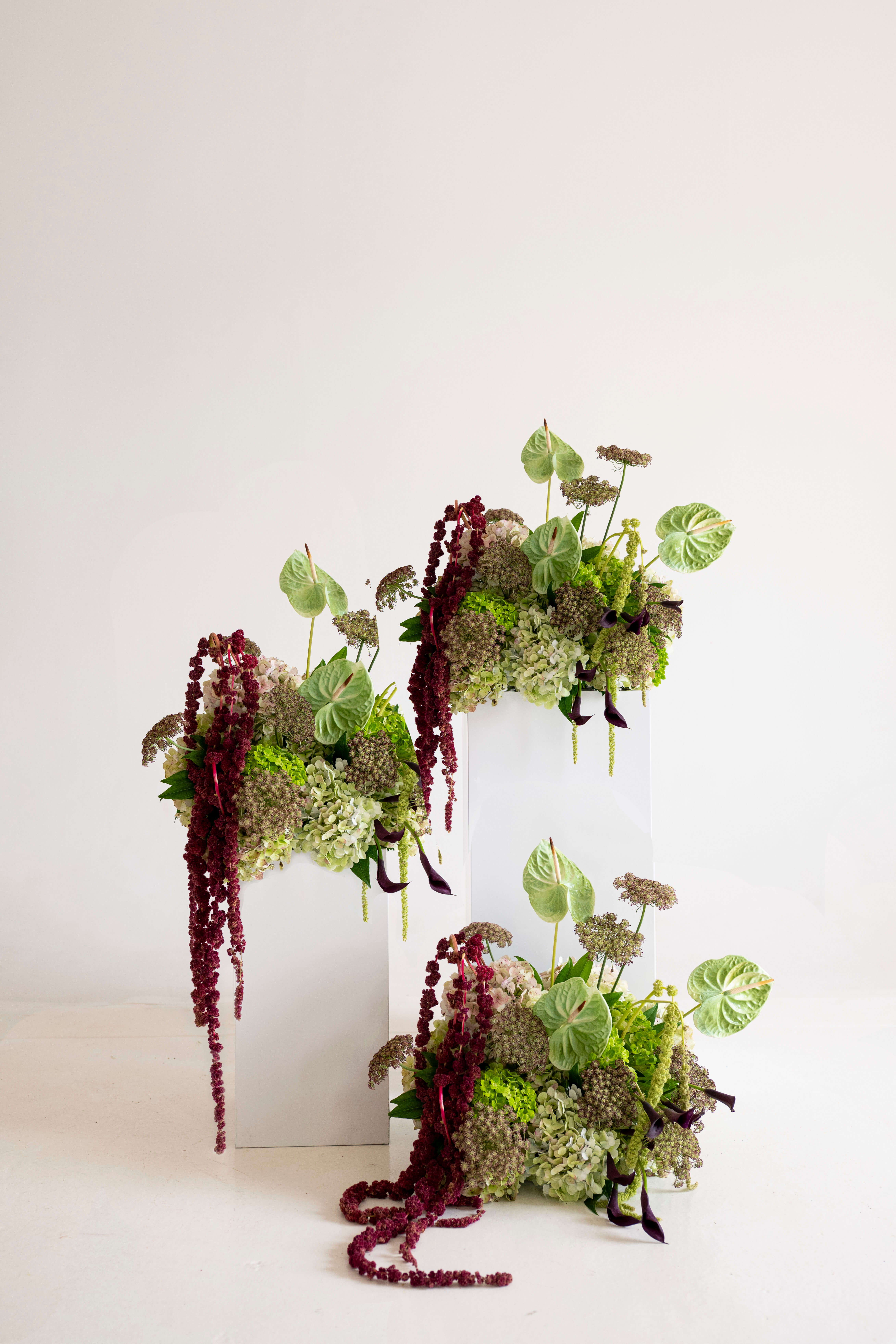 Antique Garden diy ceremony pillars