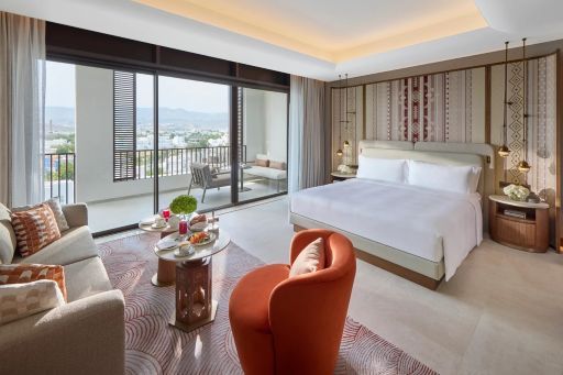 Mandarin Oriental_Deluxe Mountain View Room