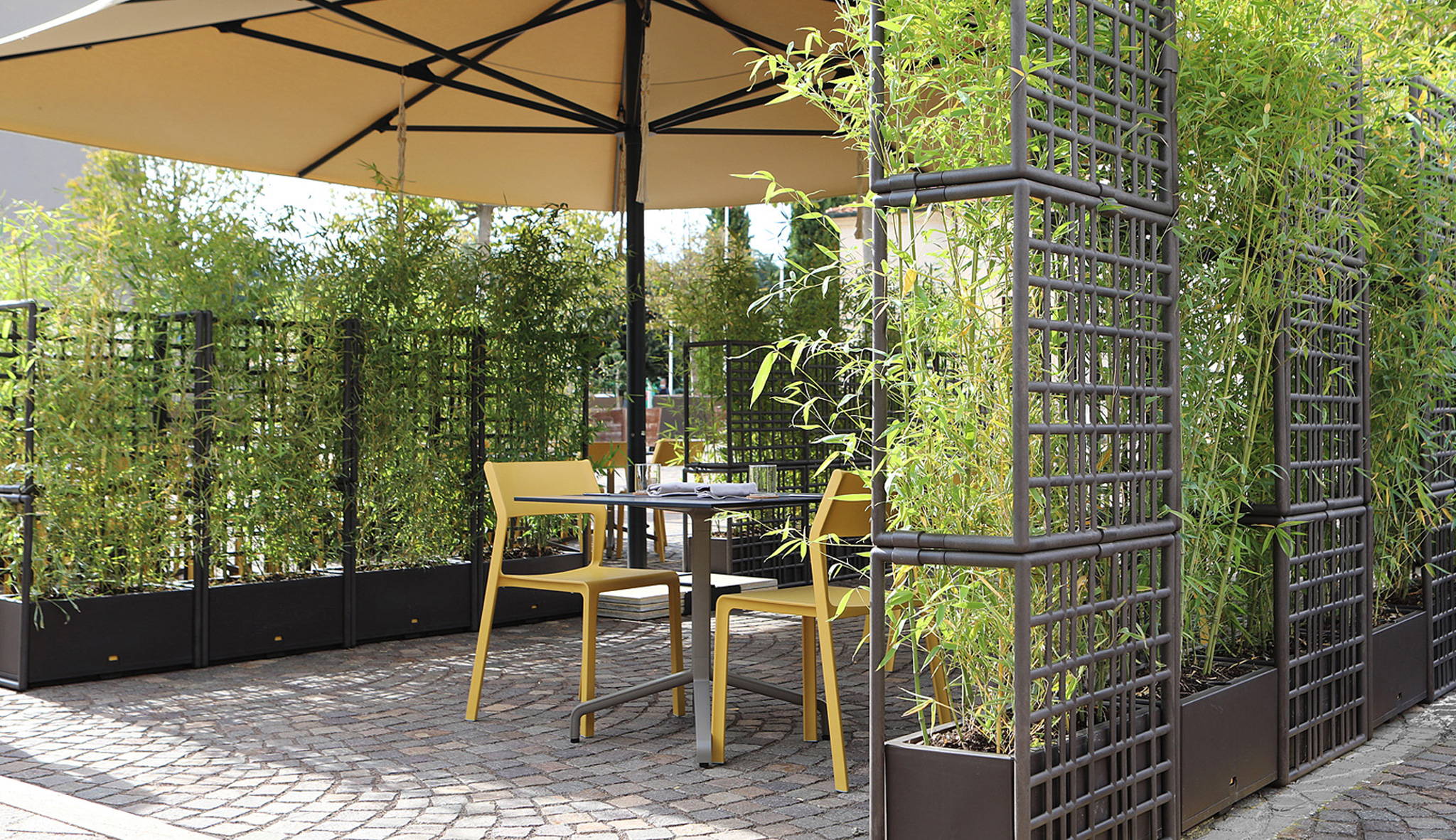 Trill chairs By Nardi - Dine Outdoors