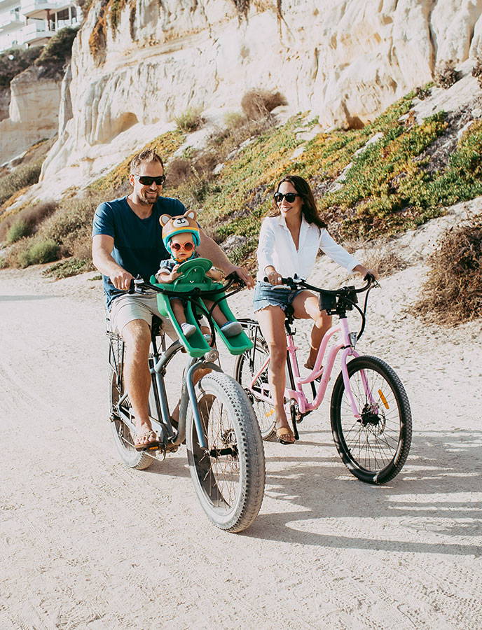 Couple on Murf Electric Bikes Cruising with Baby | Murf Electric Bikes 