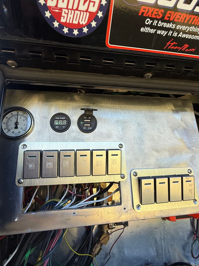 Finished customer install overview Glenn's 2020 Chevrolet Silverado 6500HD Nathan AirChime K5LA train horn gallery photo 9