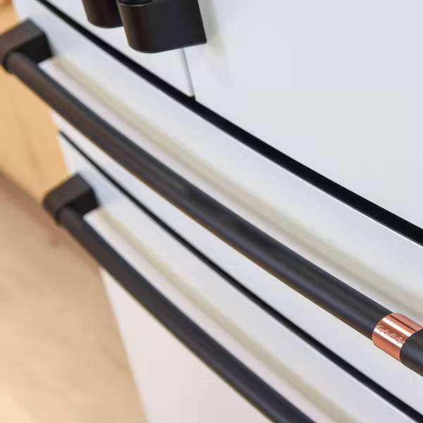 Café Refrigerator in Matt White