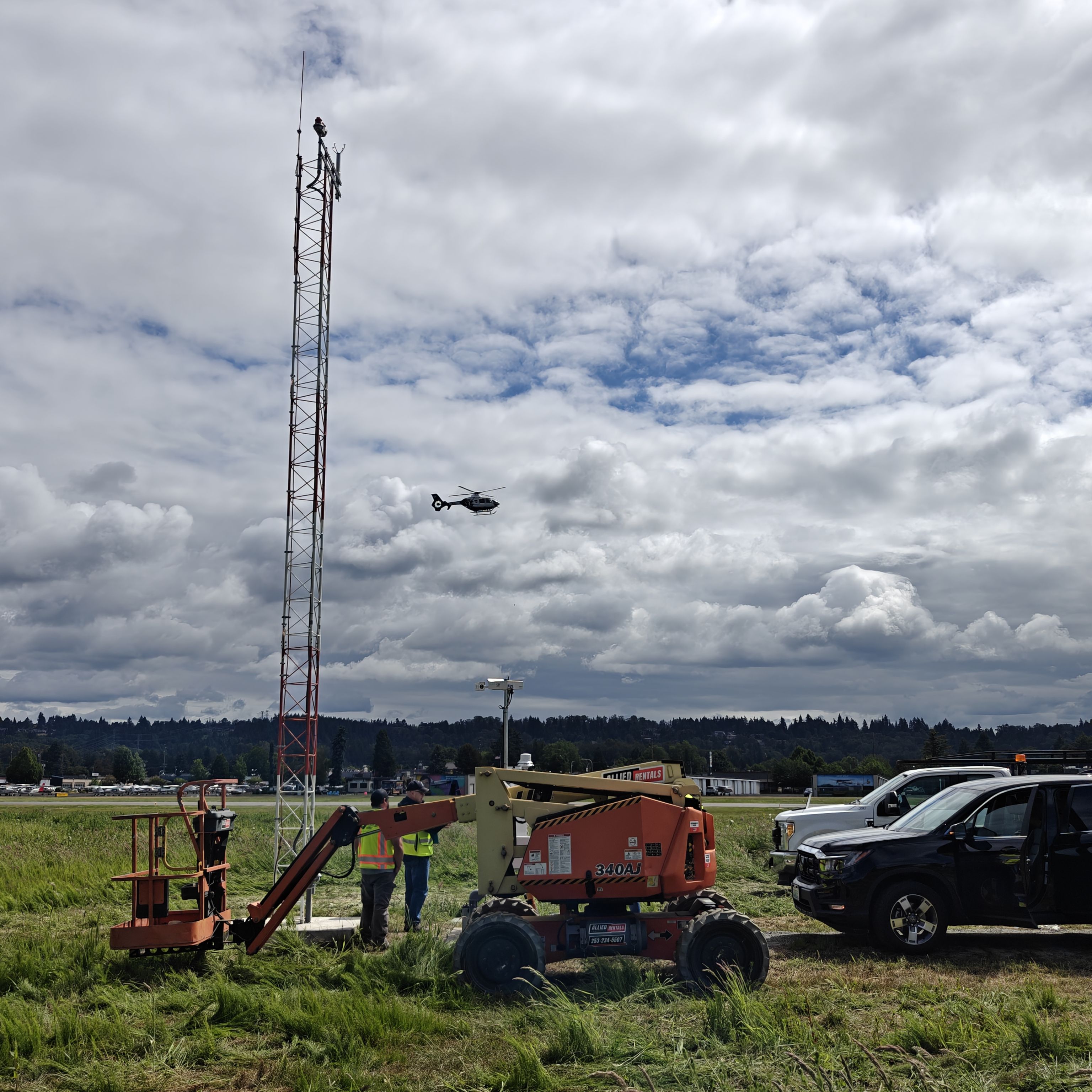 S50 AWOS & helicopter