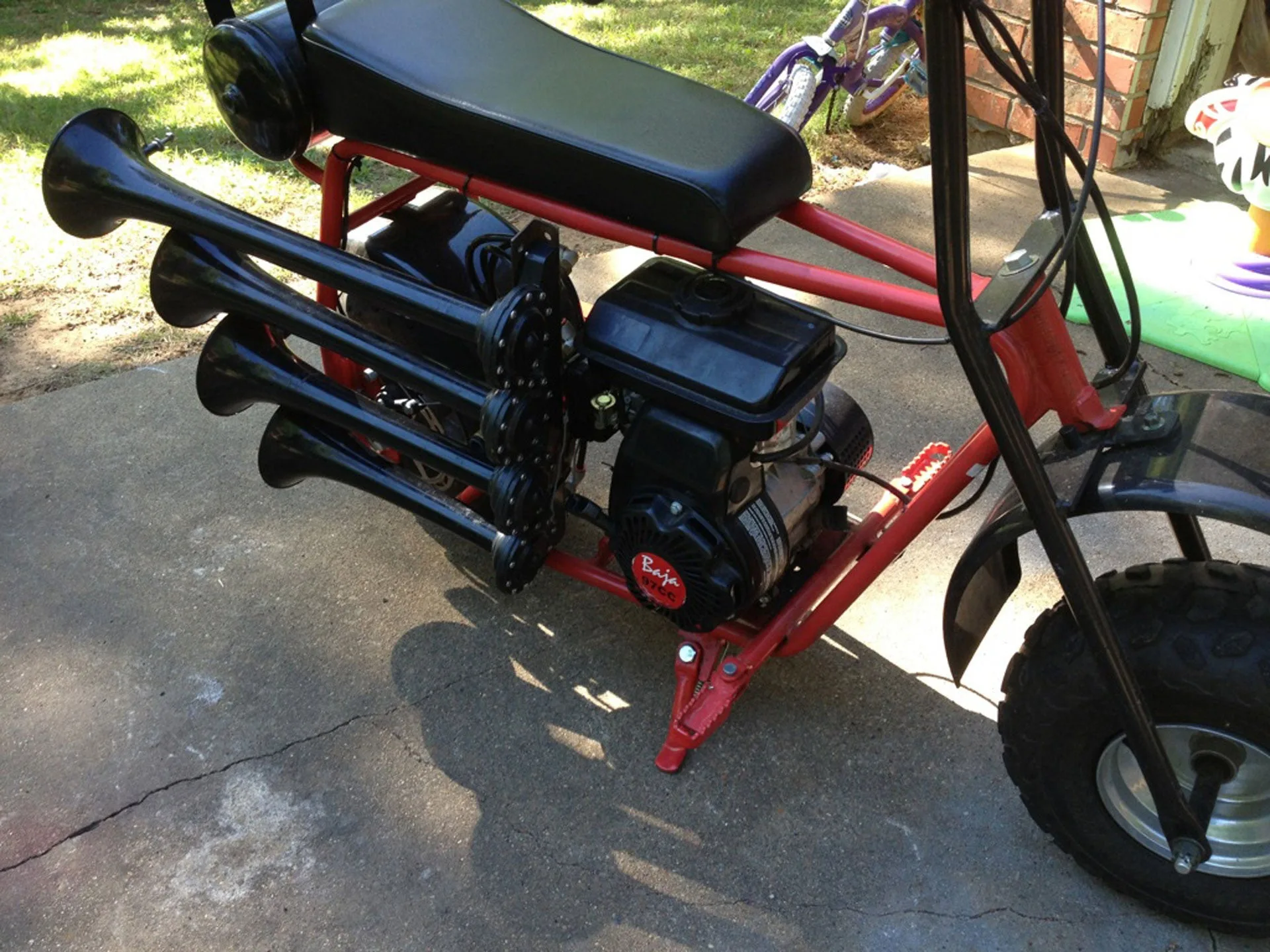 Exterior three-quarter view of Lucas's Baja Doodle Bug 30 with HornBlasters Shocker XL train horns featured customer install gallery photo 1