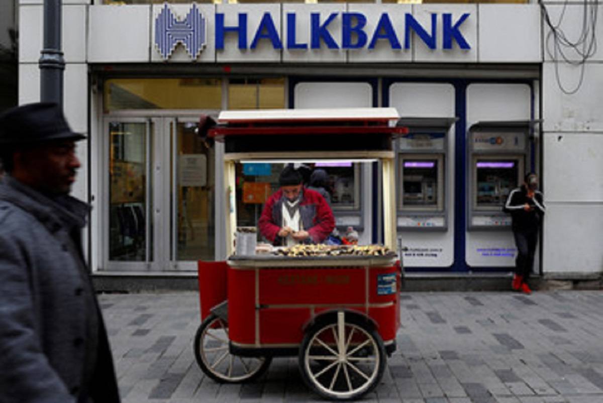 Man selling goods infront of Halkbank