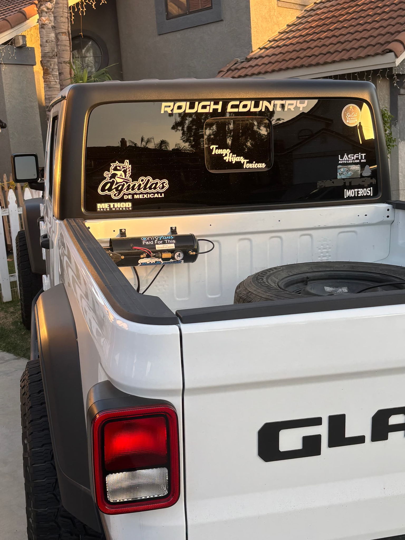 Jose's 2020 Jeep Gladiator Train Horn Install with 4-Chime 3-Liter Air Horn Kit