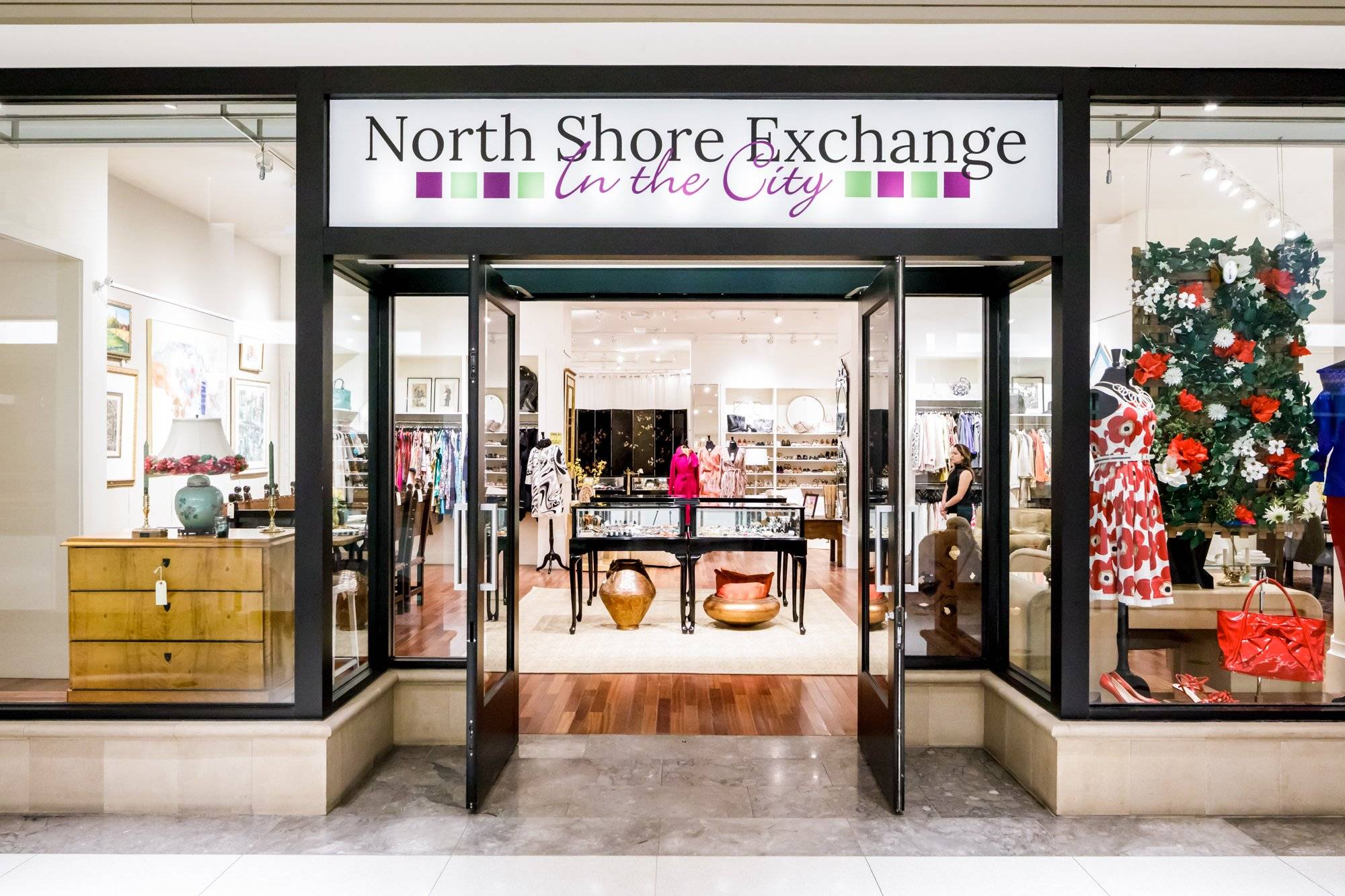 Shop Luxury Consignment at the North Shore Exchange in Wilmette, IL 