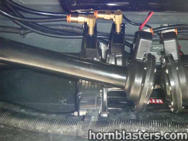 Enhanced Customs's 2009 Hummer H2 Train Horn Install