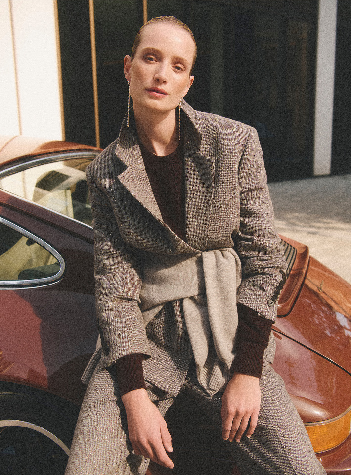 Model wearing Chestnut Lucca Fleck Wool Blend Blazer