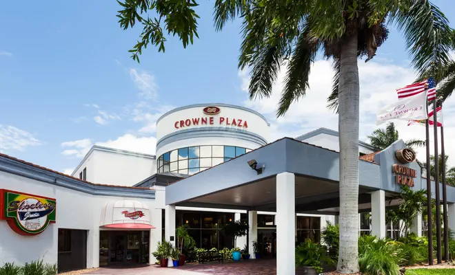 Crowne Plaza Bell Tower Shops in Fort Myers, FL