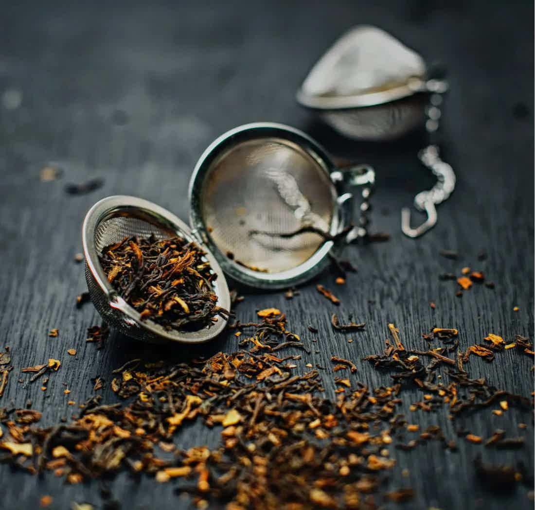 green tea dried leaves