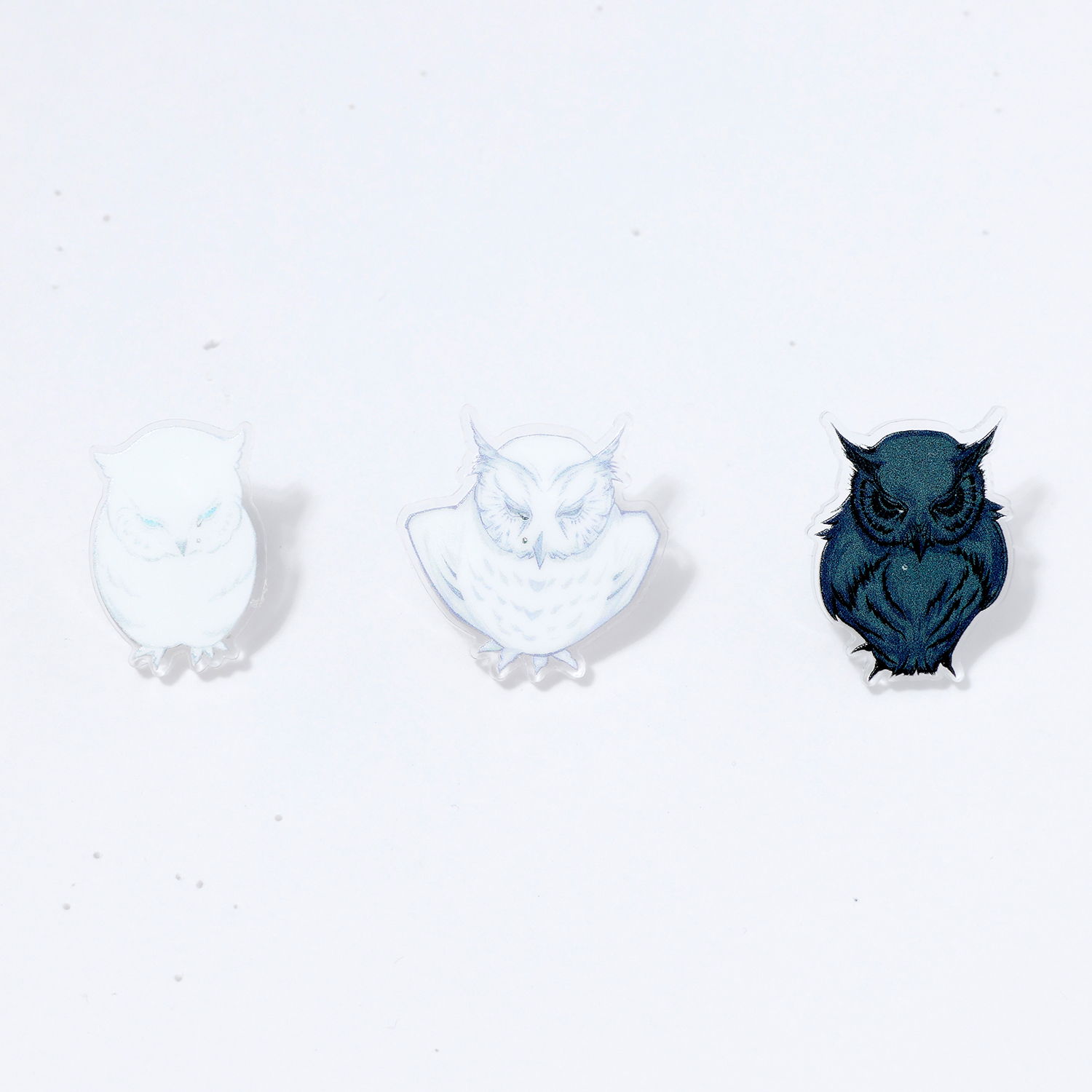 「Strings in Owl」ピンバッジセット