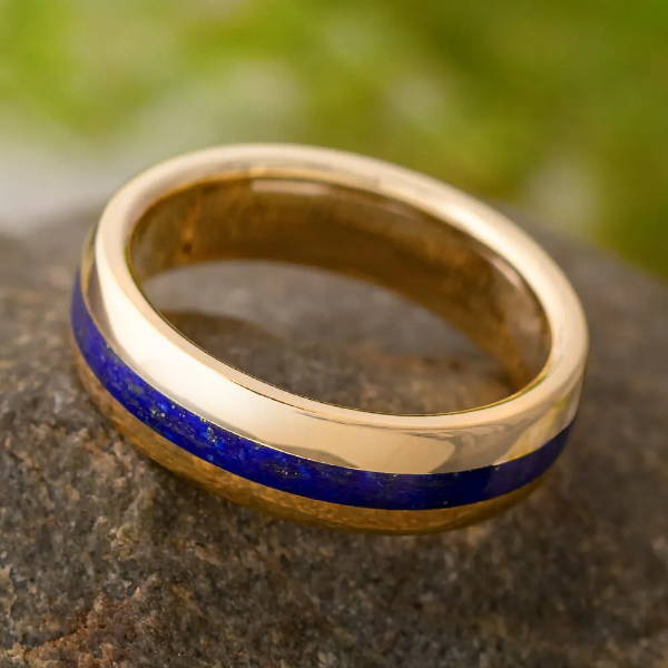 Yellow Gold Men's Wedding Band With Lapis