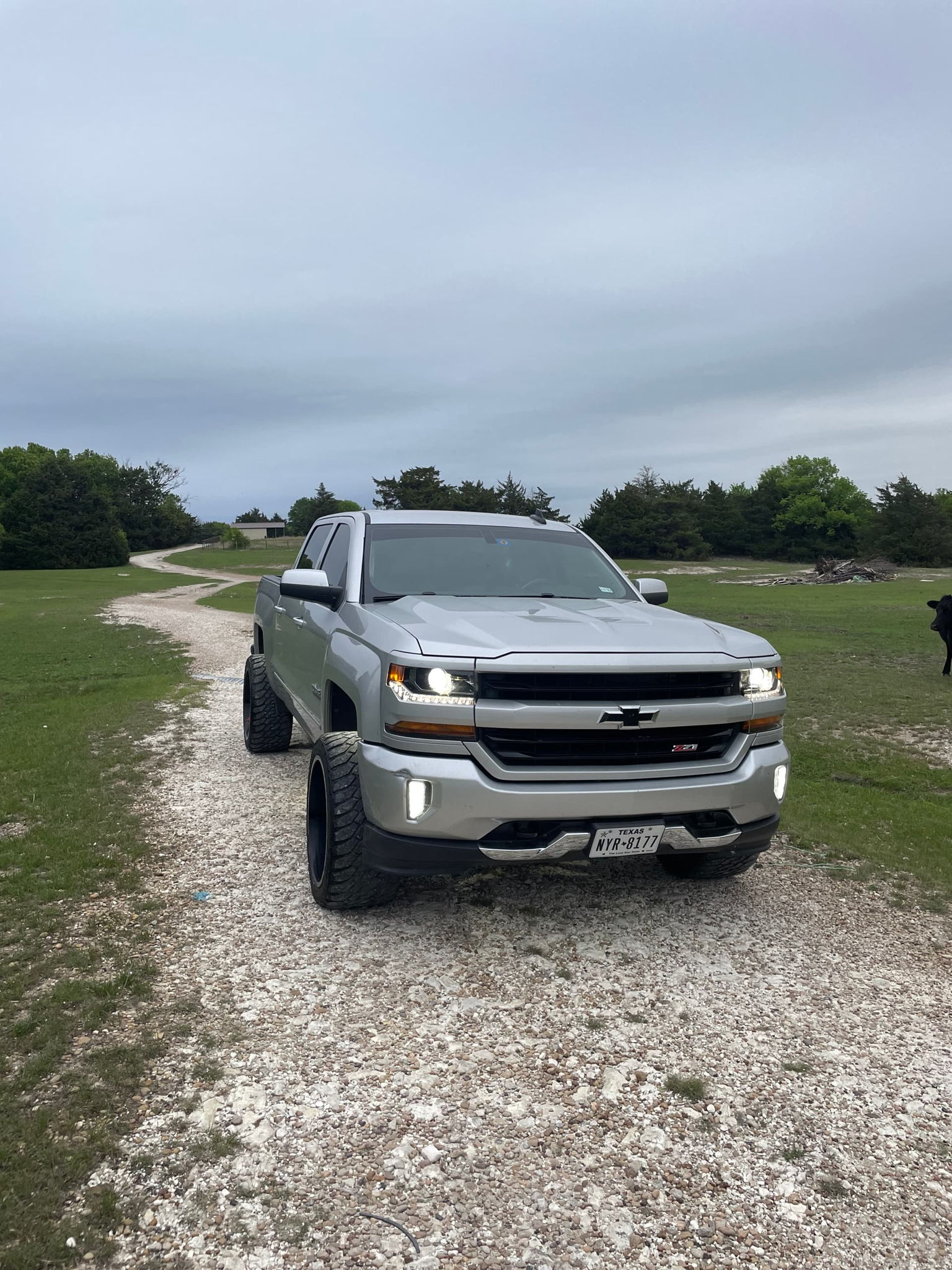 Jackson's 2018 Chevy Silverado Z71 with Outlaw 228H Train Horn Kit