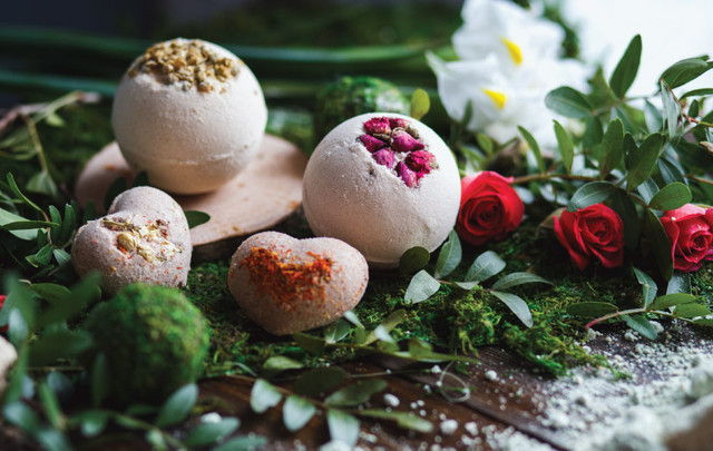 DIY Homemade Bath Bombs