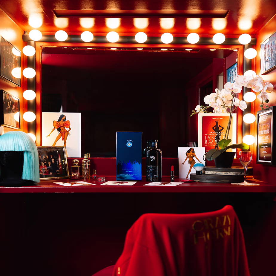 200 Copas por Casa Dragones hace su debut en Paris