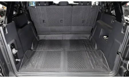 IAG I-Line Molded Trunk Mat for 2021+ Ford Bronco Four Door - Installed