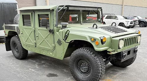 Greg's 2008 AM General HMMWV Humvee Train Horn Install