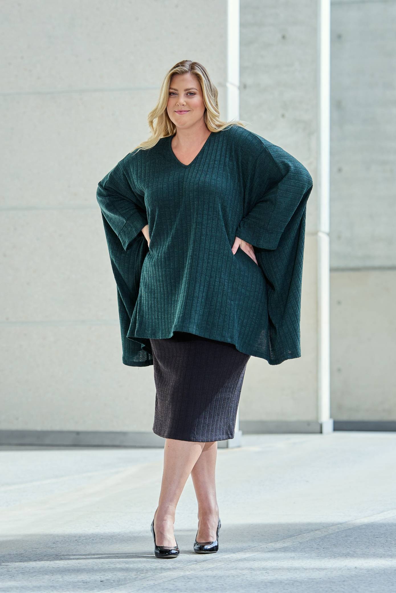 belle-classic-knit-midi-skirt