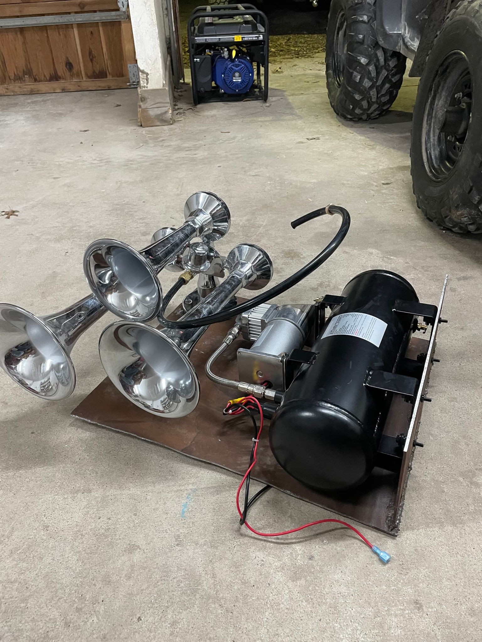 Jackson's 2018 Chevy Silverado Z71 with Outlaw 228H Train Horn Kit