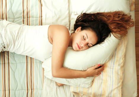 Zum Stressabbau und für deine Ausgeglichenheit brauchst du ausreichend Schlaf