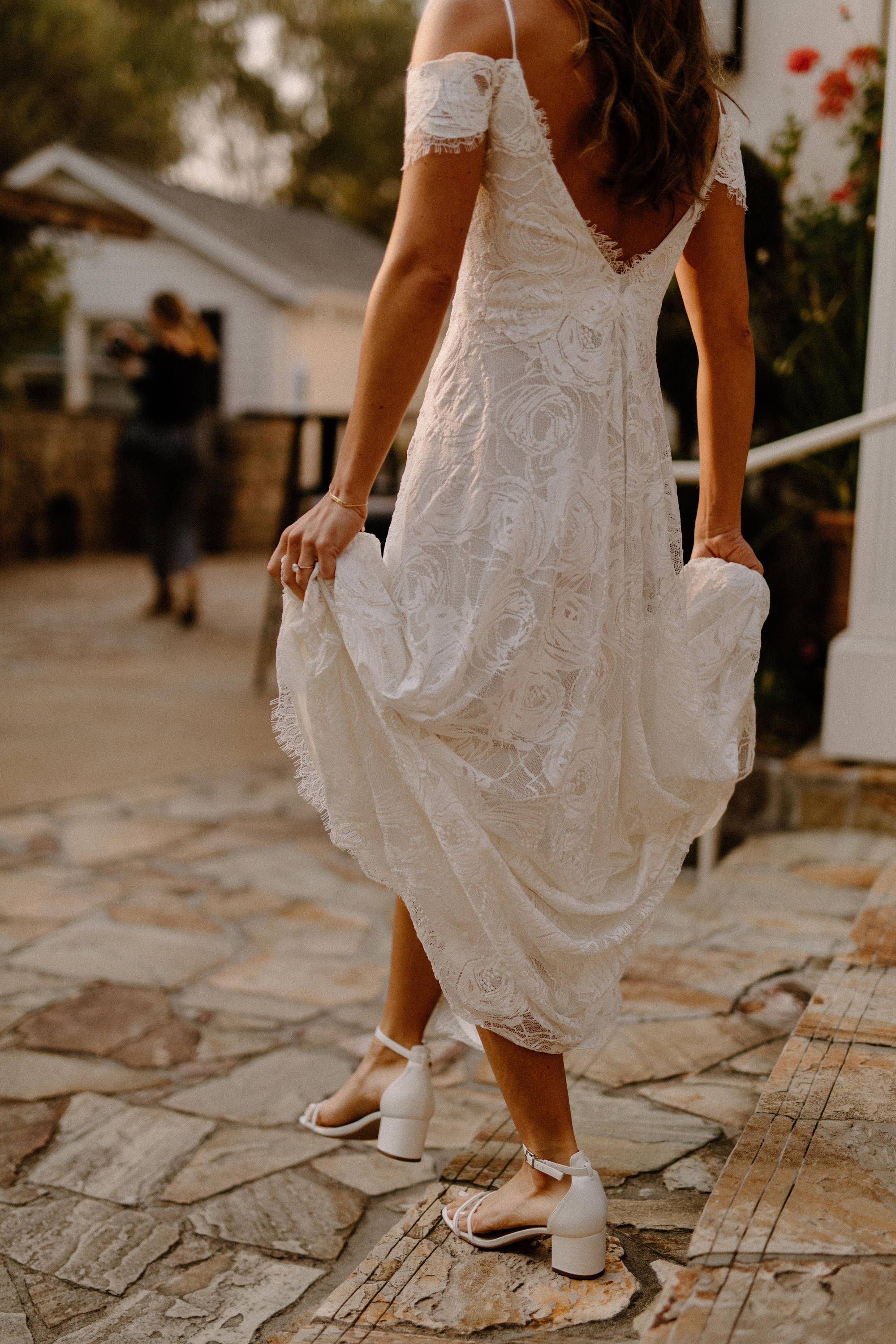 Novia real Kenia con el vestido Bonita - Grace Loves Lace US