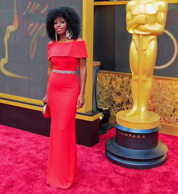 Style Pantry blogger Folake Kuye Huntoon looked glamorous on the Oscars red carpet in Badgley Mischka.