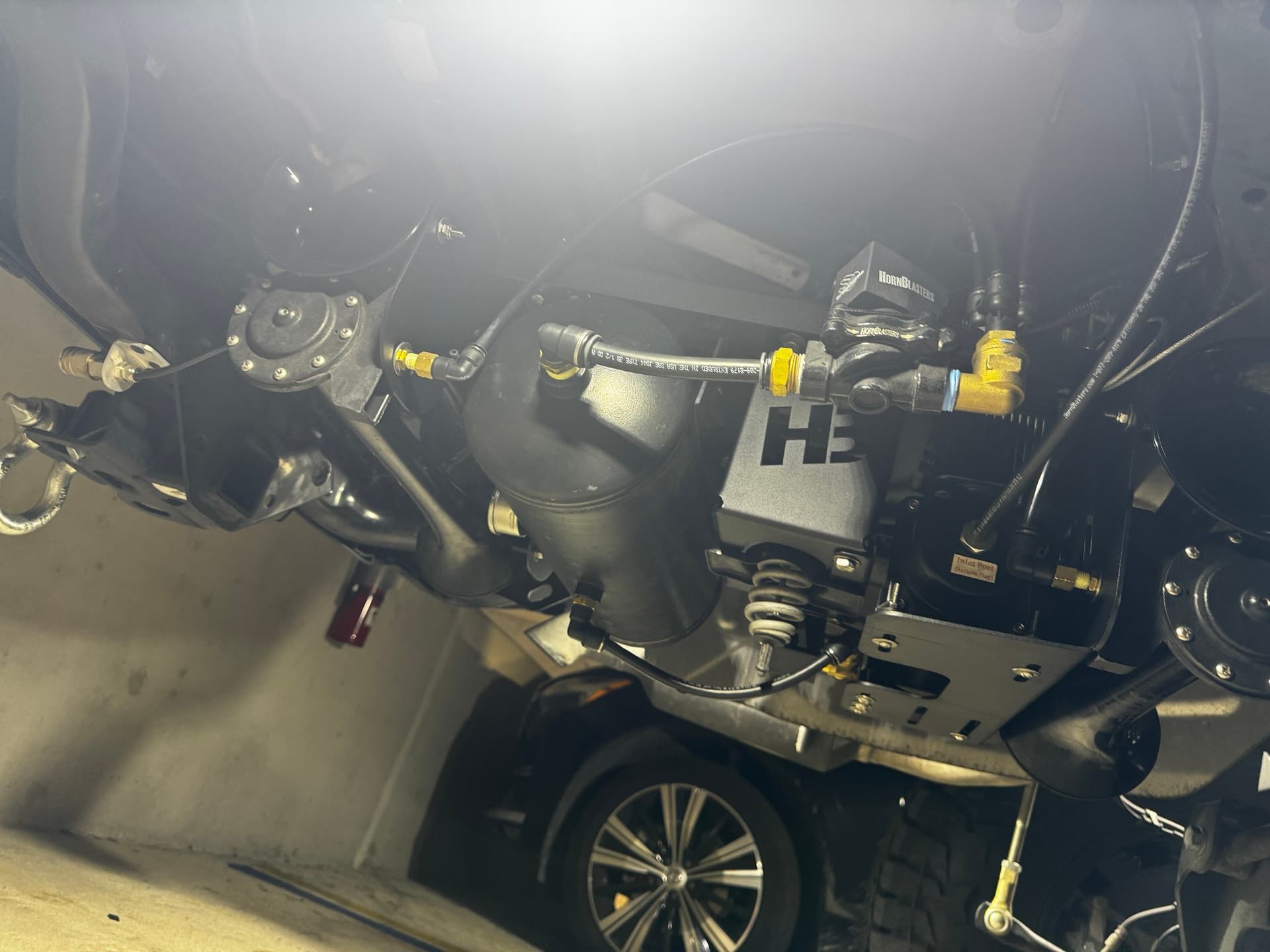 Stephen's 2022 Jeep Gladiator Train Horn Install