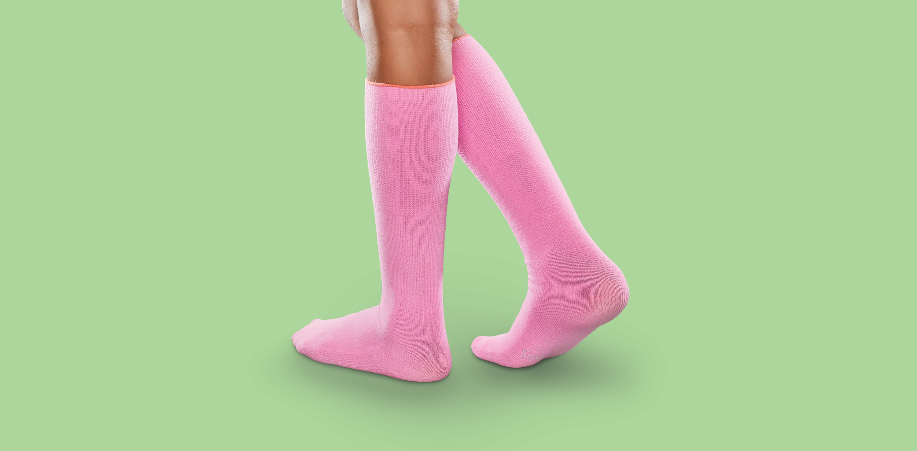 Sensory kid, Girl wearing SmartKnitKIDS pink socks, seamless