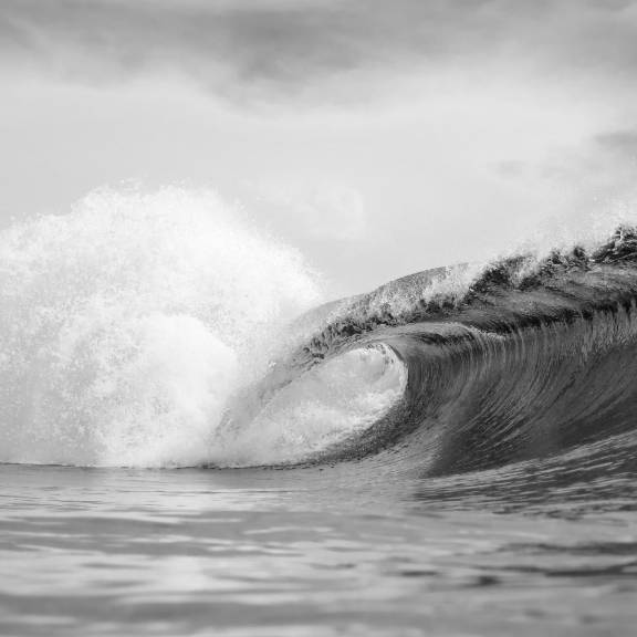 Santa Barbara Surfer Leaves it All Behind to Sail to Tahiti