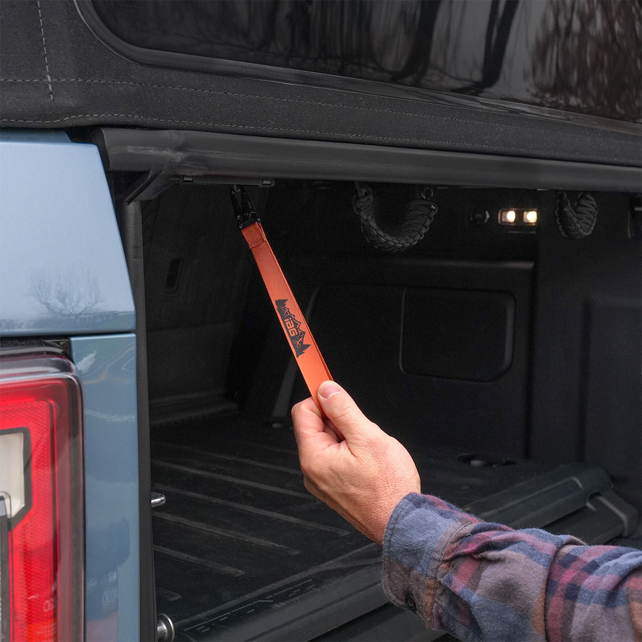 Open or Close your 21+ Ford Bronco Soft Top with Ease - V2 EZ-Pull