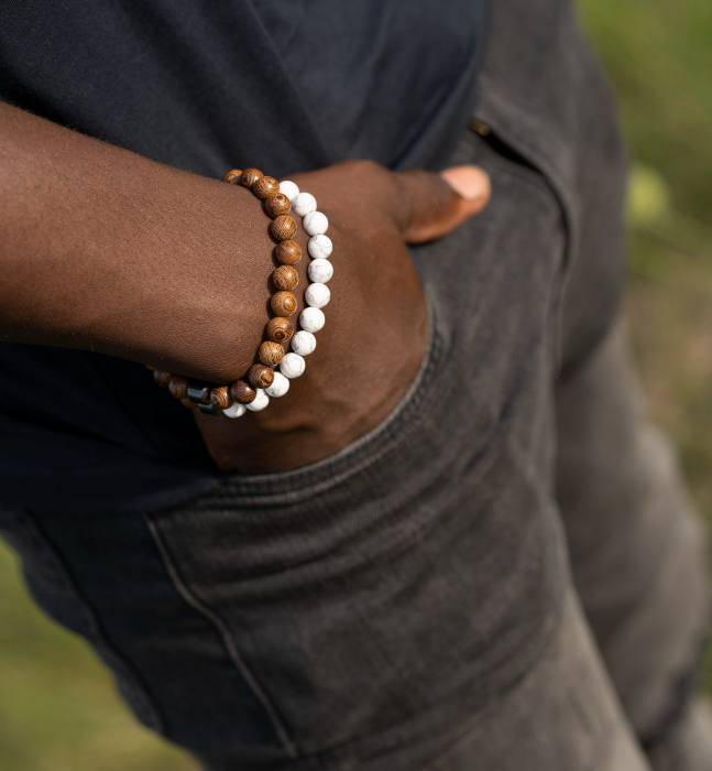 Man wearing Oak wood bead bracelet