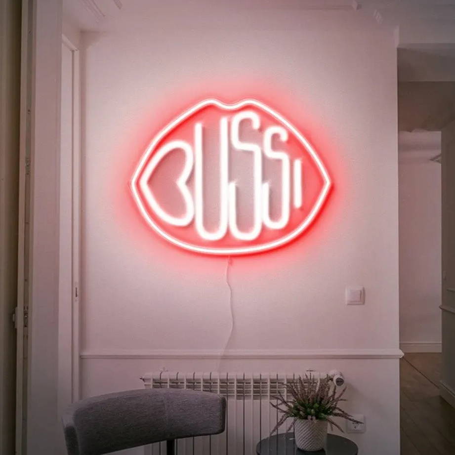 Græder server sammenholdt 12 neon signs to help define your interior theme