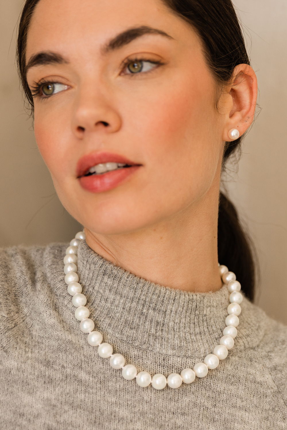 How To Match Pearl Earrings to a Necklace