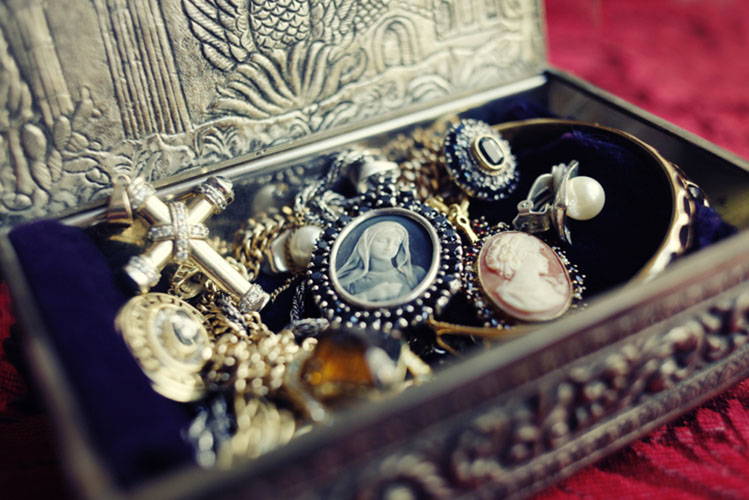 The Difference Between Antique and Vintage Silver