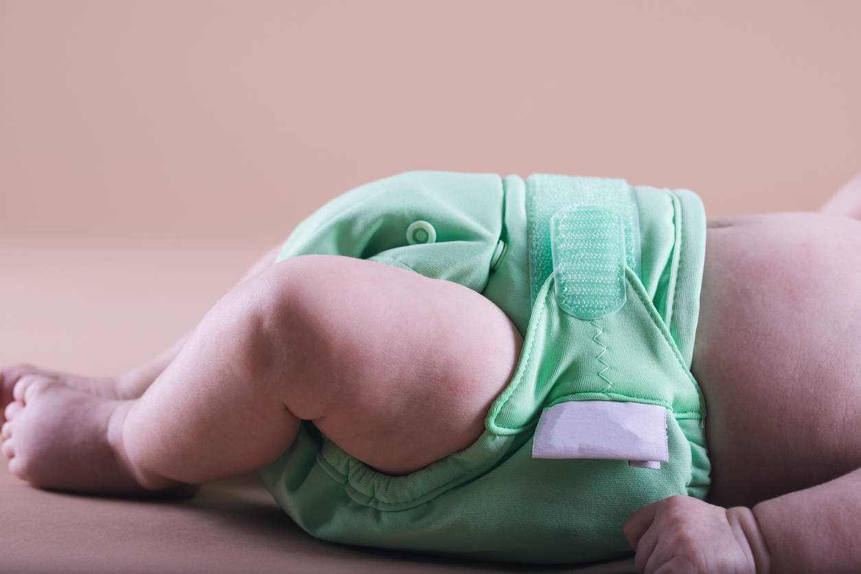 Cloth Diapers vs Disposable, Pros and Cons