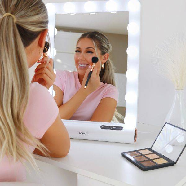 lighted makeup mirrors key features and benefits - health considerations