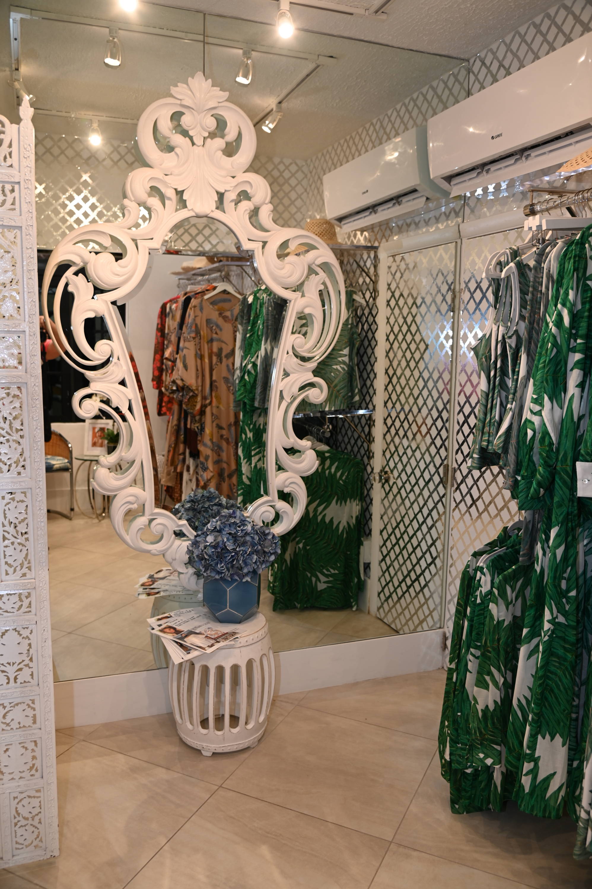 Interior shot of the Ala von Auersperg Palm Beach Store
