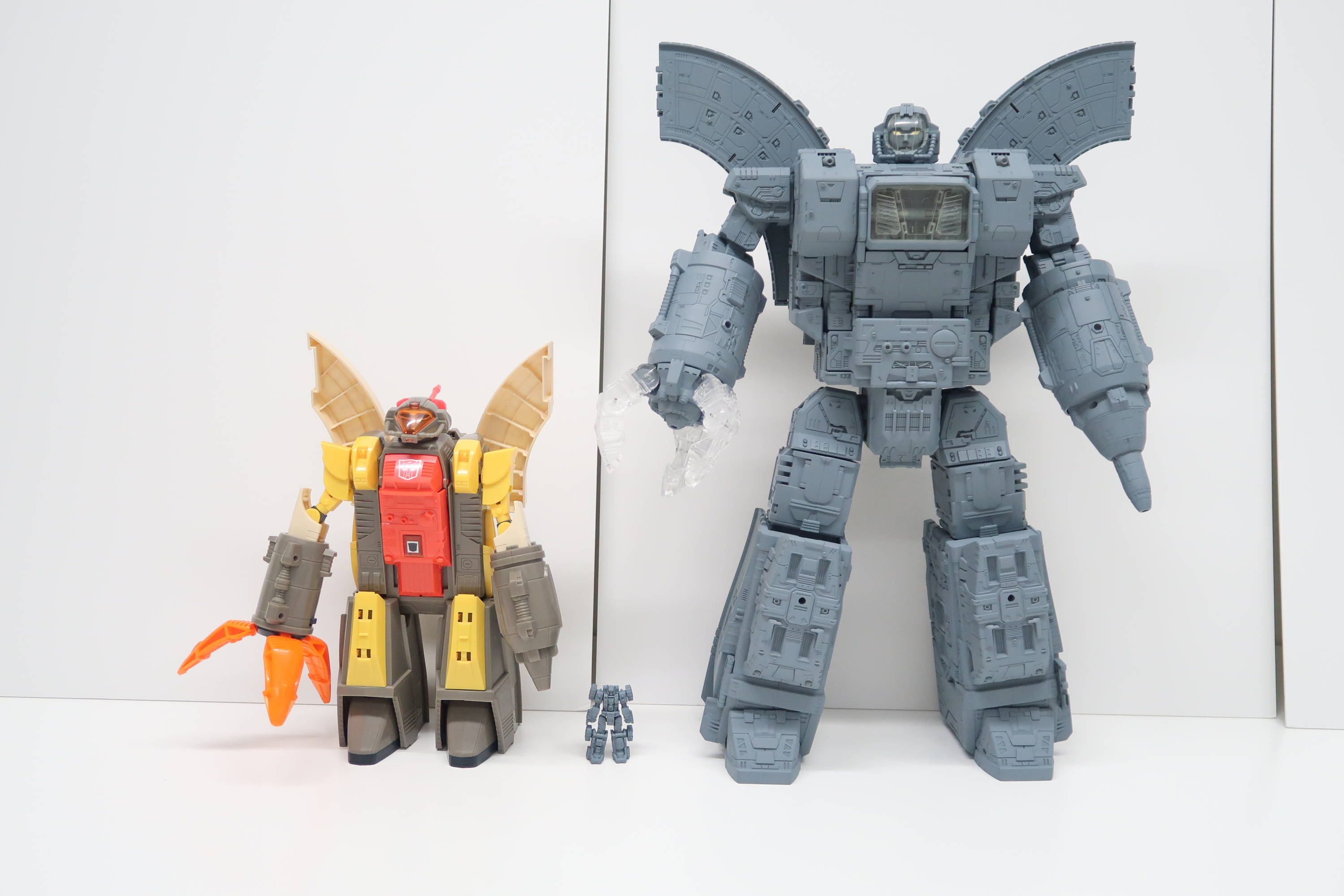 transformers omega supreme toy