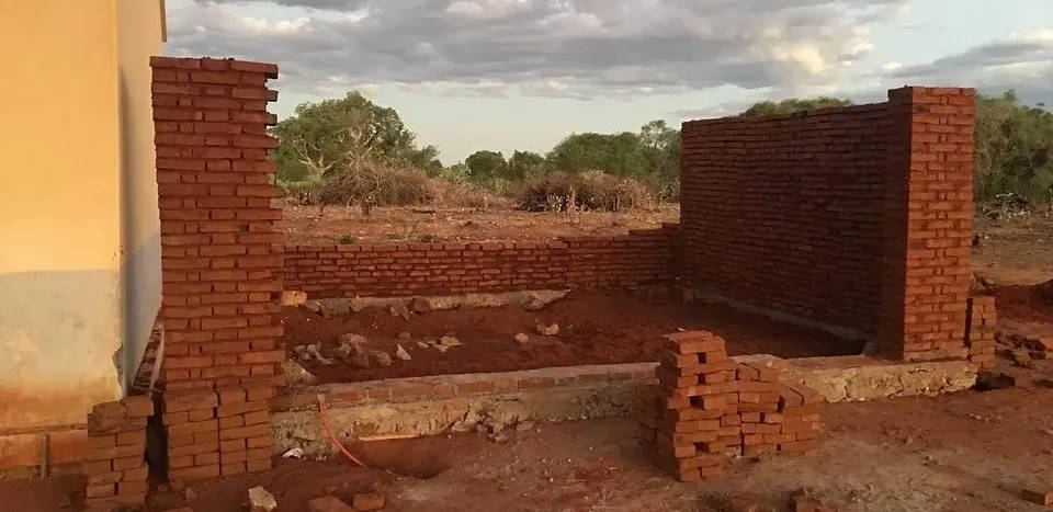 Baustelle - Eine Schule in Afrika wird gebaut