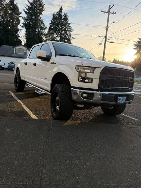 2017 Ford F-150 with HornBlasters Outlaw Train Horn Kit