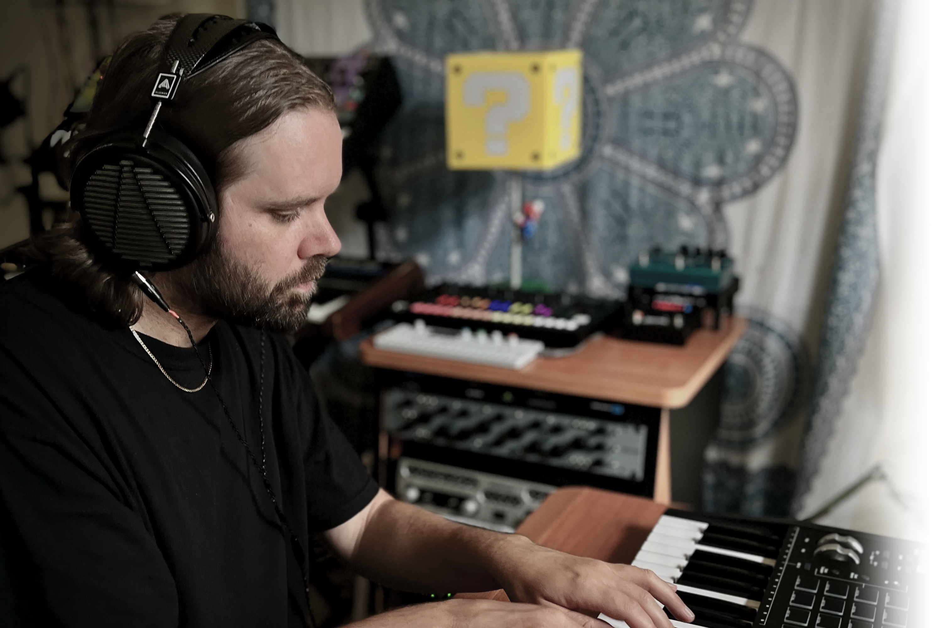 Artist using LCD-MX4 with synthesizer
