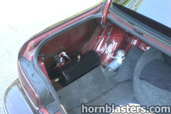 Trunk black air tank silver compressor wiring plumbing Jack's 1996 Chevrolet Caprice Conductor's Special 232 train horn kit customer install gallery photo 3
